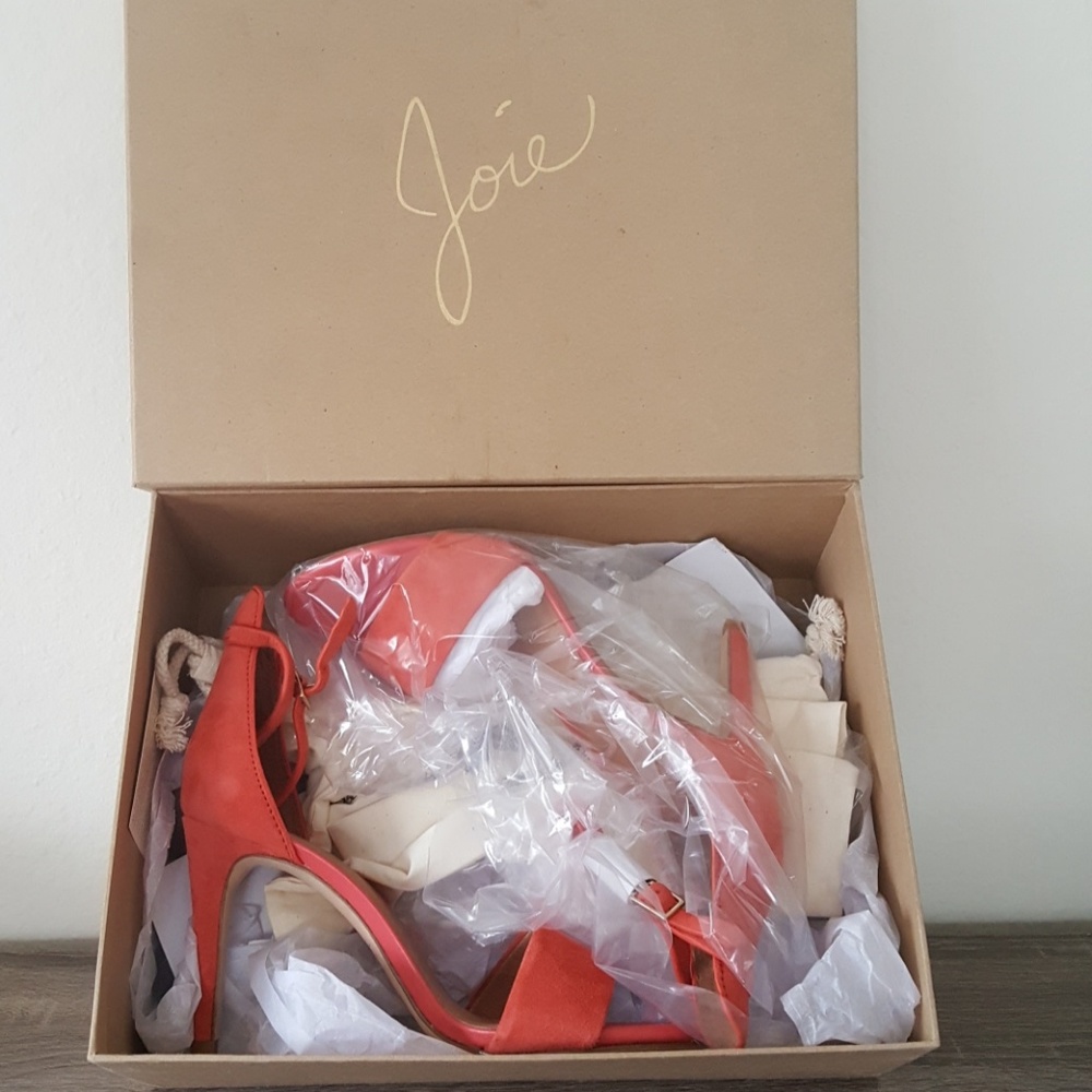 Joie Jaclyn Sandals - Coral color
